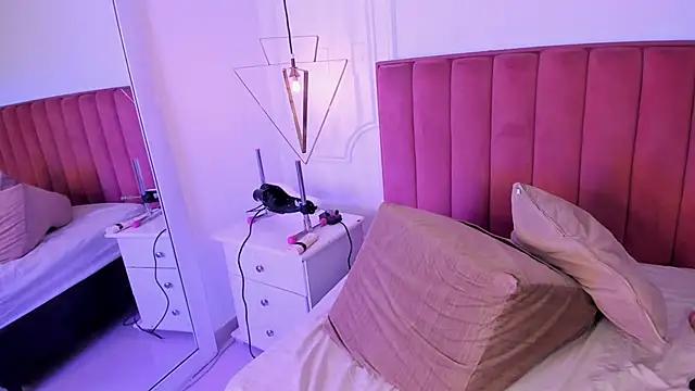 Tessa_Sinclaire: онлайн-секс-чат