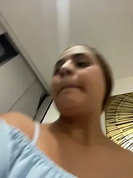 Noa_Harper- Chat XXX in diretta