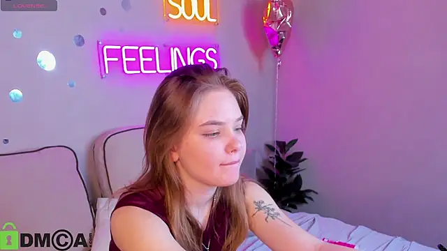 Saraa_Broown Live XXX-Chat