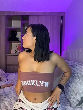 LauStar_ Adlı Modelin Canlı XXX Sohbeti