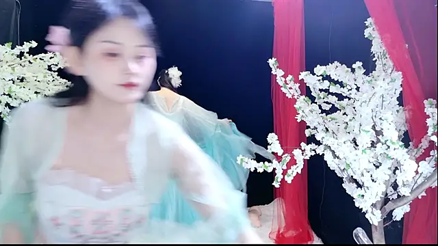 Banana-Milk69 网络视讯表演