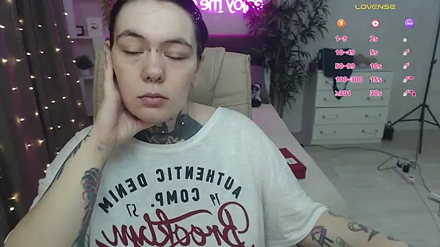 Qwerty_Anna_Lbo Obrolan Langsung XXX