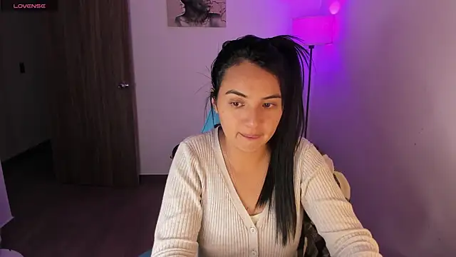 Nicole_Ss: онлайн-секс-чат