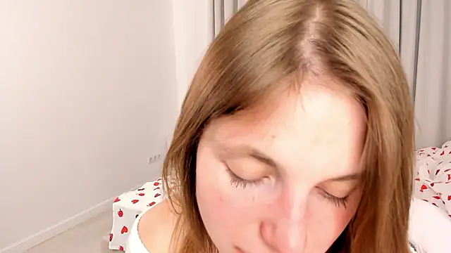 ErinnPieloch's Live XXX Chat