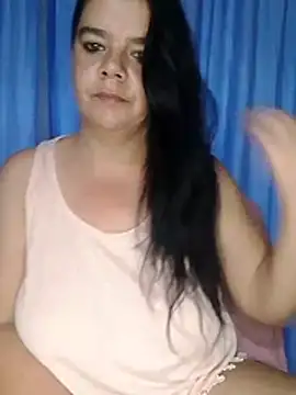 Hornyparratjie's Live XXX Chat