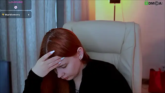 red__dizzy's Live XXX Chat