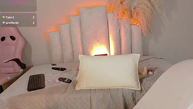 Sheinny_brown1 Webcam Show