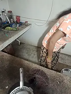 Savita_bhabhi_enjoy's Live XXX Chat