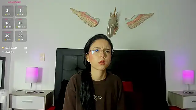 Natalye_23's Live XXX Chat