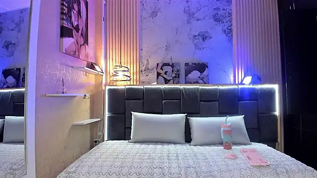 Im-Lola Live XXX-chat