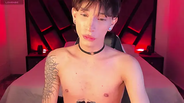 AndyWiilliams' Live XXX Chat