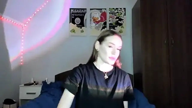 tinyglow Chat XXX live