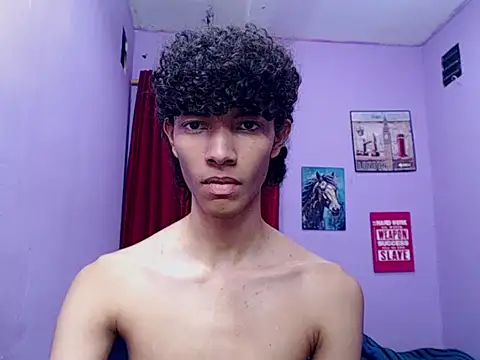 bigcock_twinks' Webcam Show