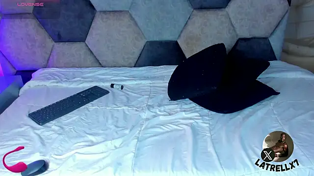 Živý XXX chat Latrellx7
