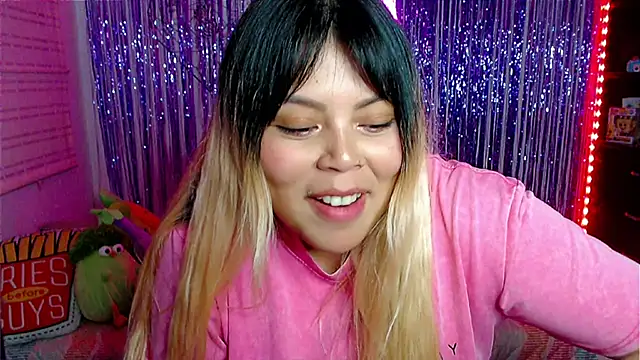 EllieMoonX: онлайн-секс-чат