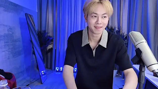 Show modela hafabva na web-kameri