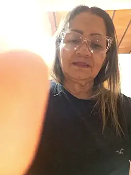 Vickyfox_ Adlı Modelin Canlı XXX Sohbeti