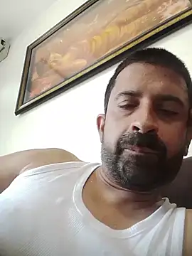 XxX_KING30 Adlı Modelin Canlı XXX Sohbeti