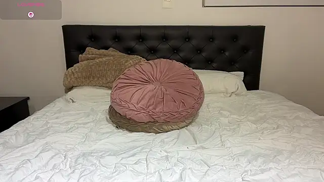 Karen_Rose Chat XXX in diretta