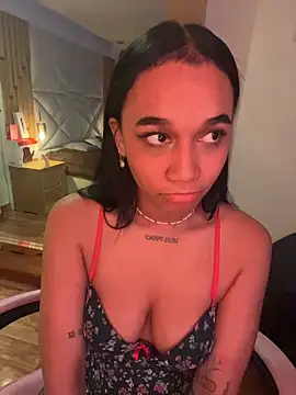 coraline_vera Chat XXX in diretta