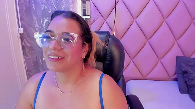 Chat XXX Live MHONIKBELUCCI