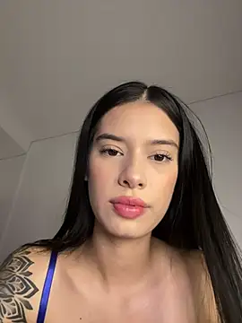 Valen_Gia webcam show