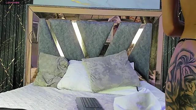 Hanna_jonnes_ Live XXX-Chat