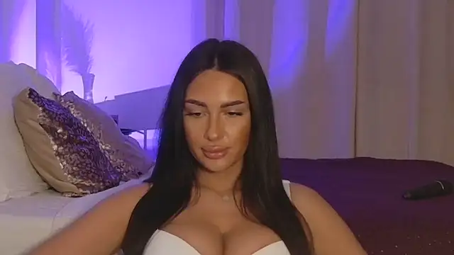 Chat XXX en directo de LuanaDess