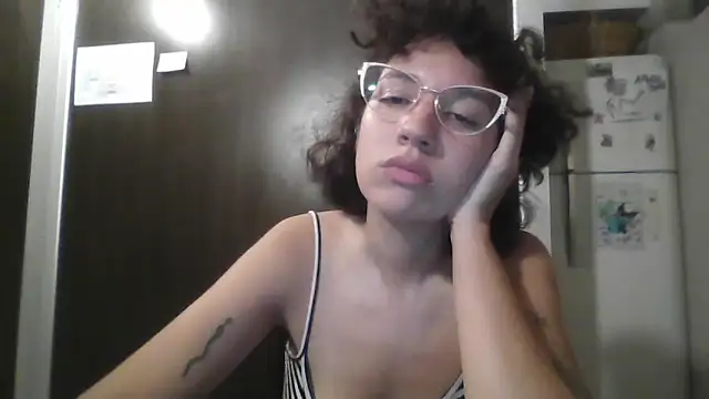 Show de loliporomero na webcam