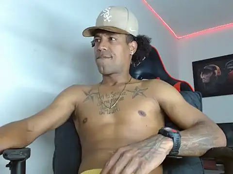 Pokazy przed kamerką – BBC_Black_