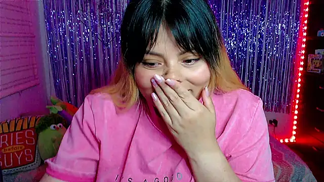 Chatroom XXX en direct de EllieMoonX