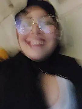 Elinaax Adlı Modelin Web Kamerası Şovu