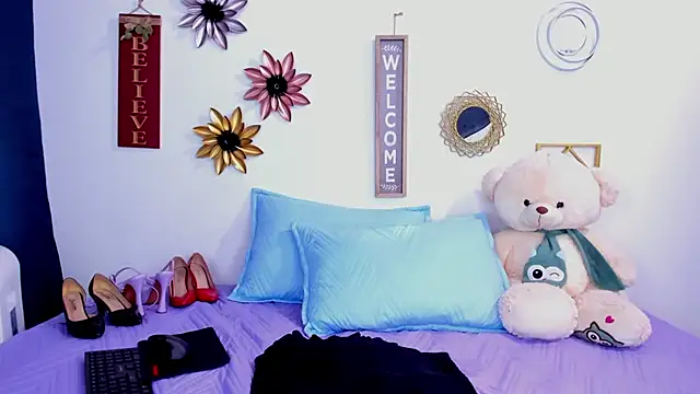 paolitakens' Live XXX Chat