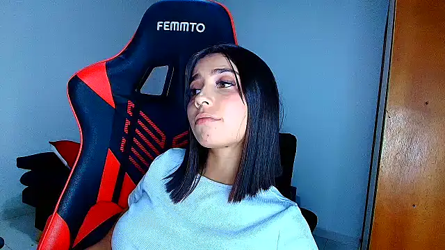 Chat +18 de Rousse_violett ao vivo