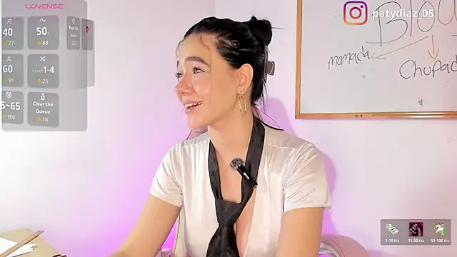 MiiaParker6972's Live XXX Chat