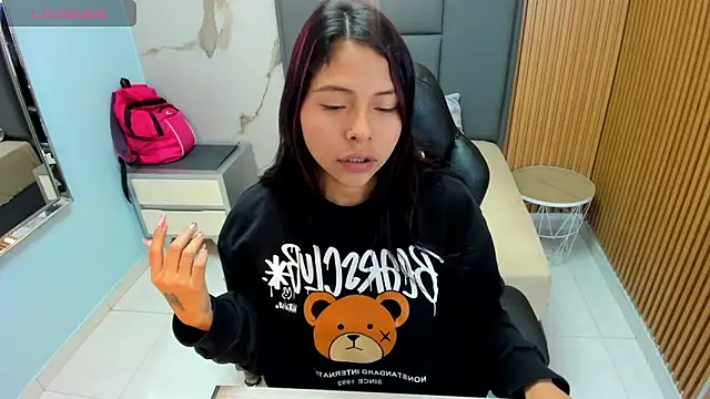 Isisleroy1 Live XXX-chat