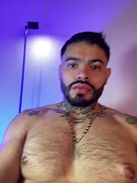 thiago_ferrari_'s Live XXX Chat