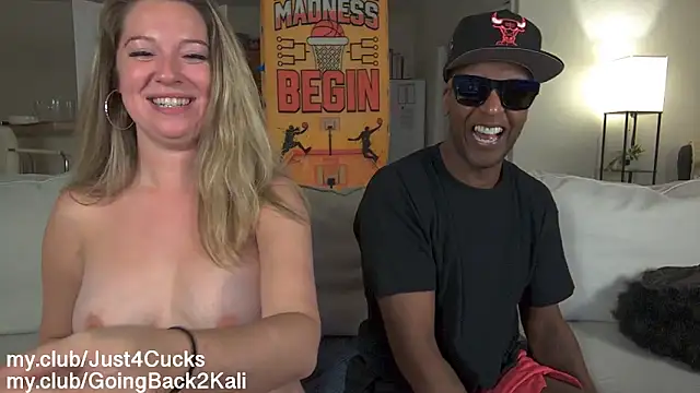 boomboomr00m's Live XXX Chat