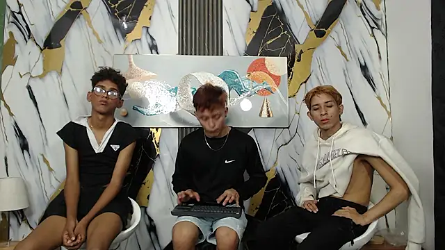 دردشة VERY_HOT_GUYS الجنسية المباشرة