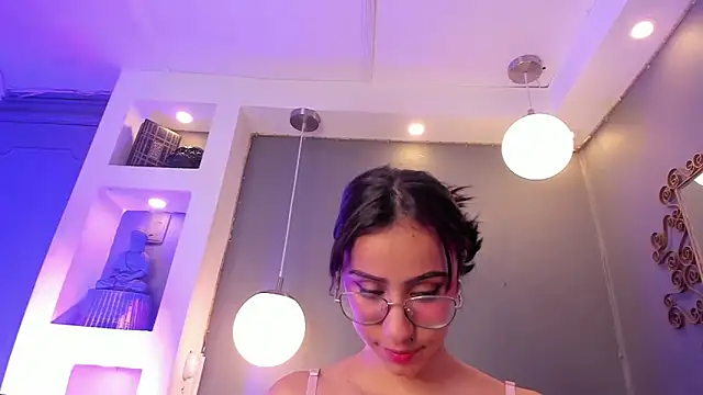 Alana_Martinez_ Adlı Modelin Canlı XXX Sohbeti