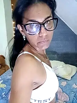 Xxxcerezita14_N: απευθείας συνομιλία ΧΧΧ