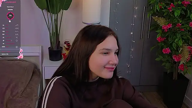 EnidRitzel 即時 XXX 聊天