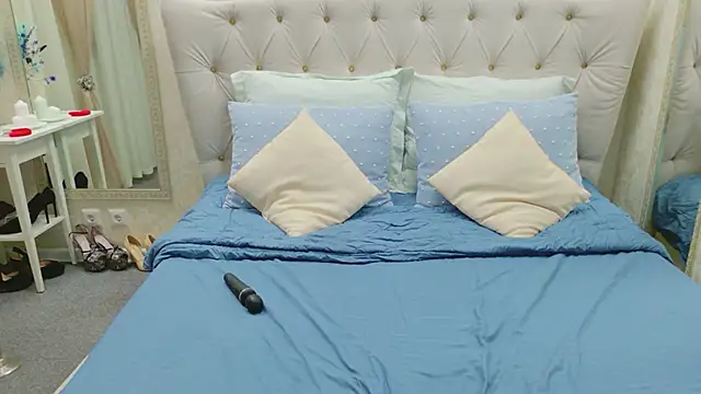 Redhead_Vixen_ Adlı Modelin Canlı XXX Sohbeti