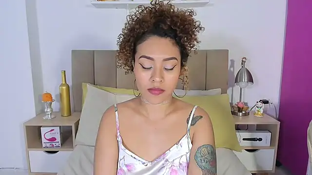 Chat XXX ao vivo de Zoe_Gruber