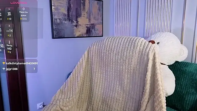 SofiAngela Chat XXX in diretta