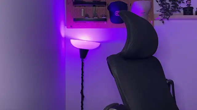 SamDornan51 即時 XXX 聊天