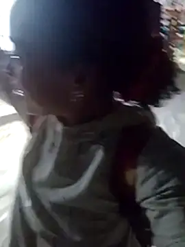 charlotte_dante212 Chat XXX in diretta