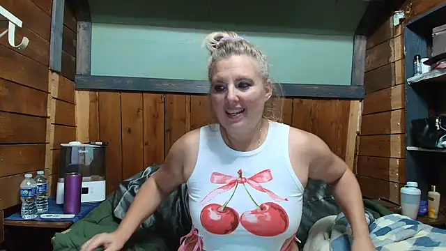 lisaxlovexxx: διαδικτυακό σόου στην κάμερα