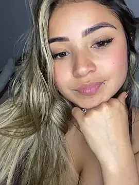 sweetlove-'s Live XXX Chat