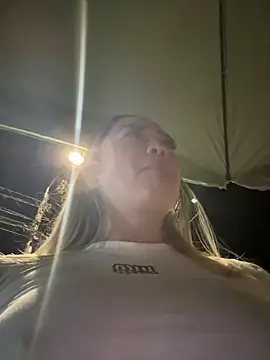 Danielavegax webkamerás műsora